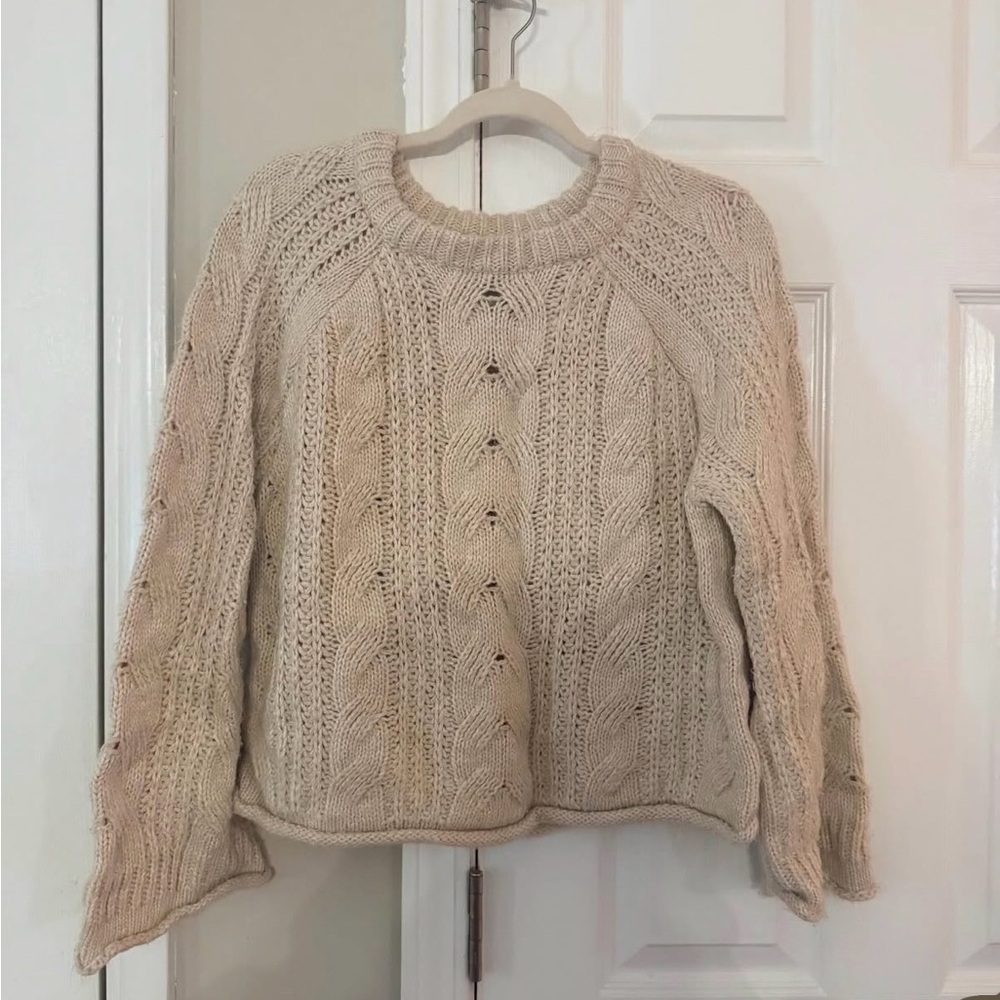 Universal Thread Beige Cable Knit Sweater